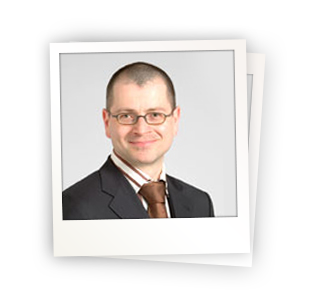 Проф. Д-р Уве Пааш